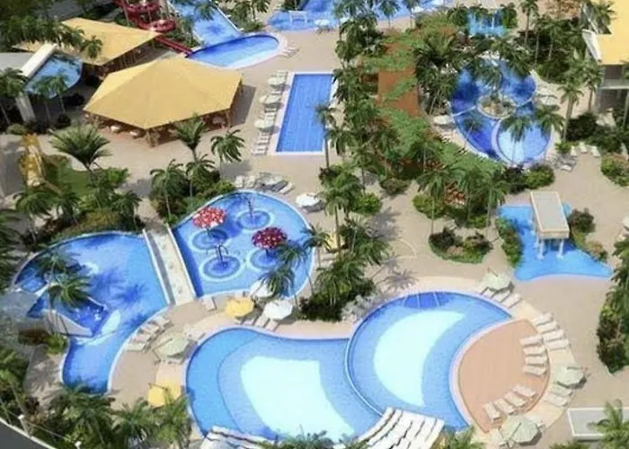 Lacqua Diroma Caldas Novas Park Aquatico 24H Com Cozinha R